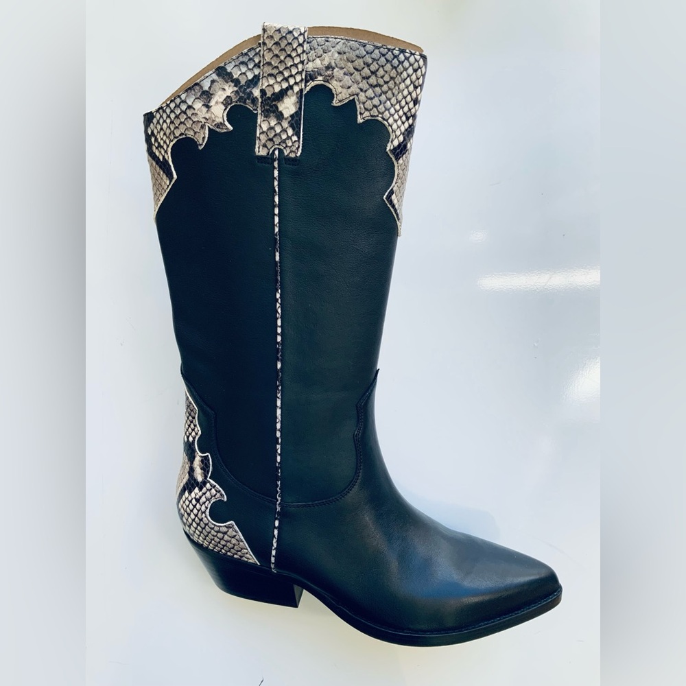 Marc Fisher women’s Boots - Picture 2 of 8